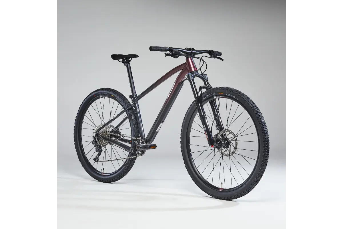 La Rockrider Explore 540 es una MTB de Decathlon perfecta para el cicloturismo.