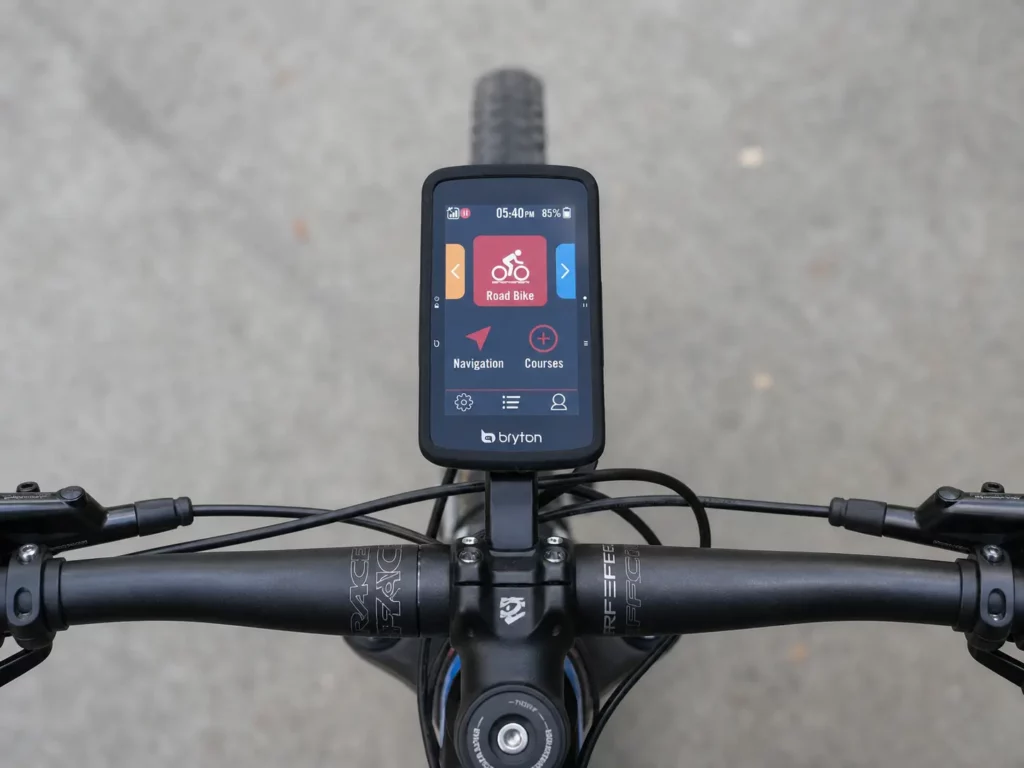 Visualización de mapas topográficos en ciclocomputador Bryton Rider S800 montado en manillar