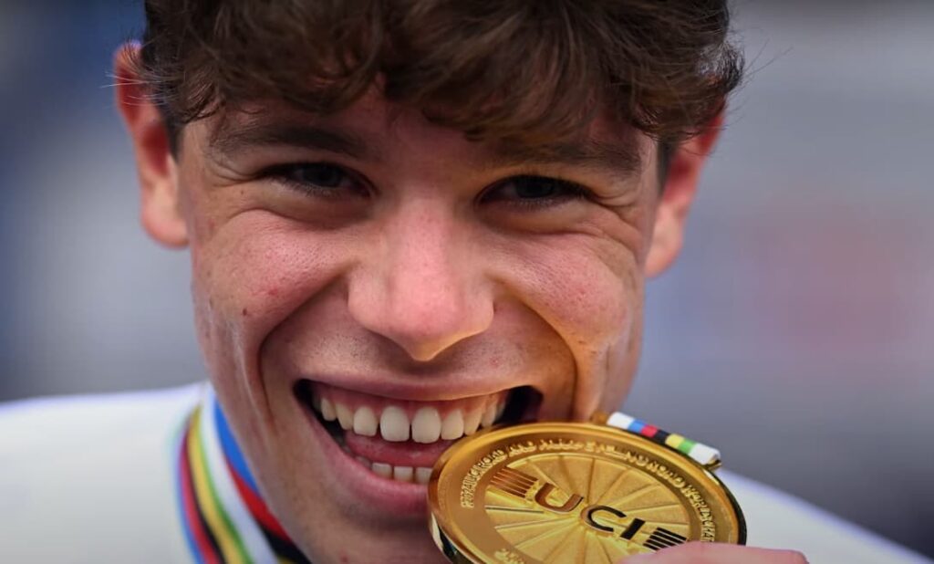 VAN ROMEO CAMPEON del MUNDO CONTRARRELOJ SUB 23