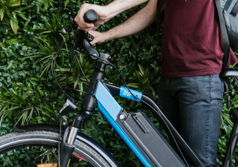 Hasta 400€ por tu bicicleta eléctrica en Madrid: requisitos y ayuda 1 una bicicleta