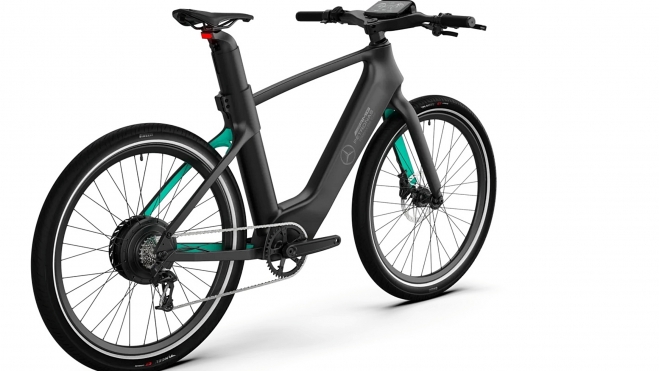 Comparativa de la bicicleta eléctrica Mercedes-Benz con otros modelos premium