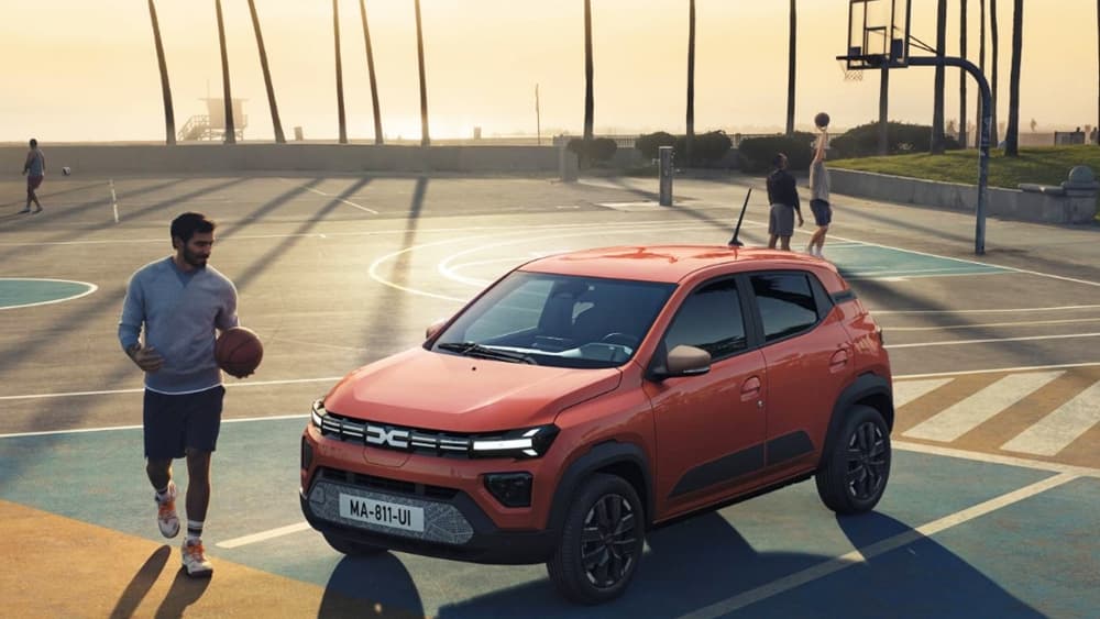 Por lo que cuesta una bicicleta electrica tienes un Dacia o un Leapmotor con hasta 400 km de autonomia gracias a este envidiable programa anticrisis