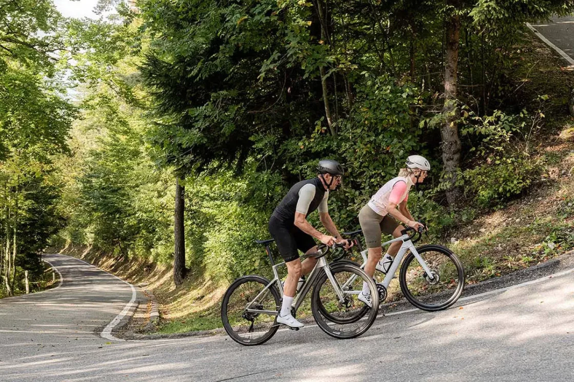 Scott Fastlane: La e-Road que no parece eléctrica (y ese es su mayor logro) 3 Scott presenta la Fastlane, su bicicleta eléctrica de carretera más ligera y discreta hasta la fecha
