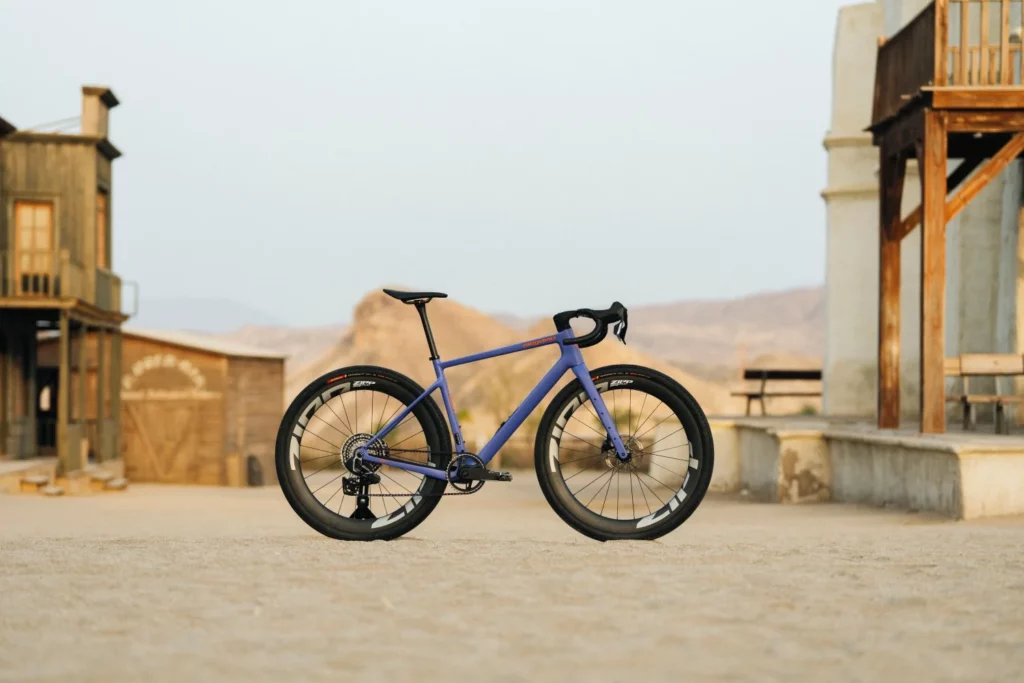 Megamo West 2026 renovacion de la bicicleta gravel mas versatil de la marca