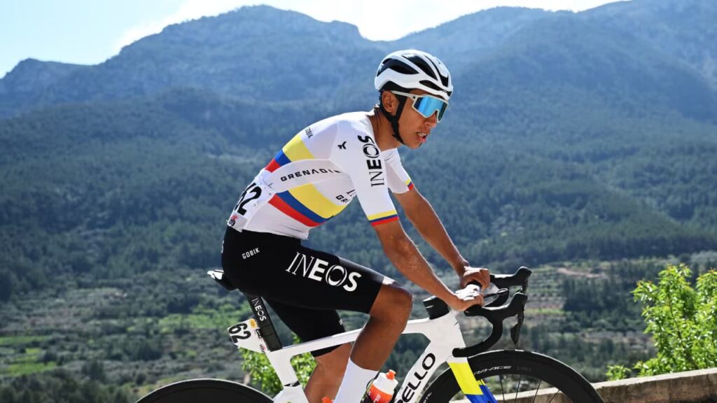 Egan Bernal cerca de firmar extensión de cuatro años con Ineos Grenadiers Egan Bernal cerca de firmar extension de cuatro anos con Ineos Grenadiers