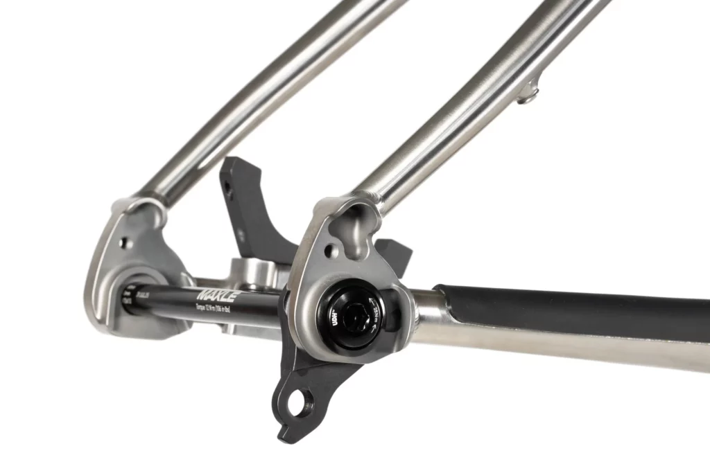 Forbidden Bikes lanza sus primeros hardtails de titanio 5 forbidden Heathen new 1 1