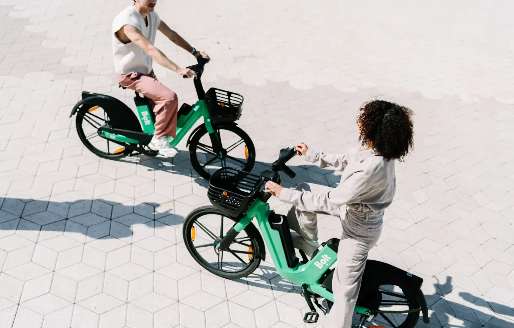 Barcelona primera ciudad en estrenar la nueva bicicleta electrica compartida de Bolt