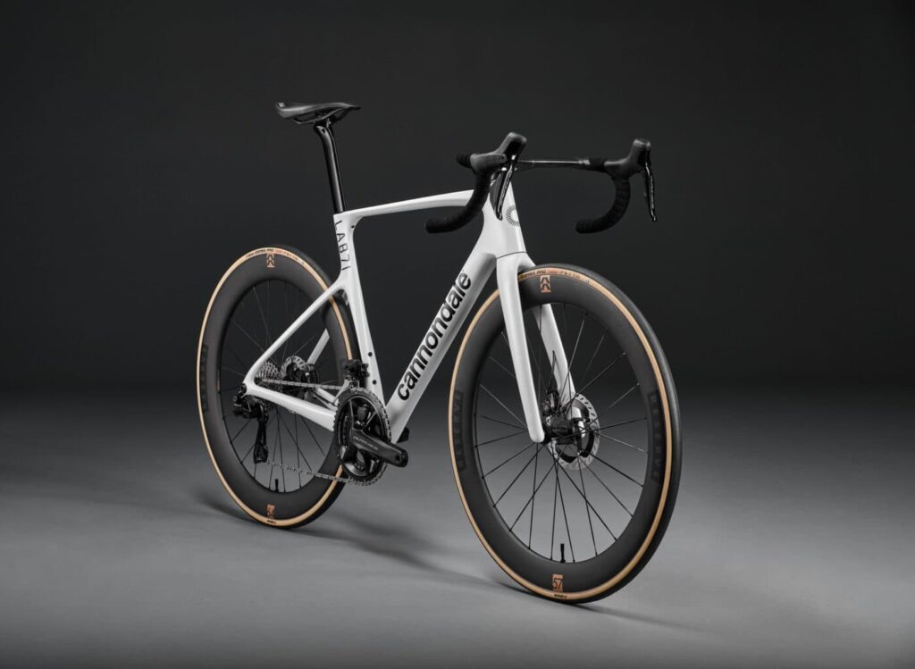 Cannondale presenta la quinta generación de la SuperSix Evo, más ligera y orientada a la competición Cannondale presenta la quinta generacion de la SuperSix Evo mas ligera y orientada a la competicion