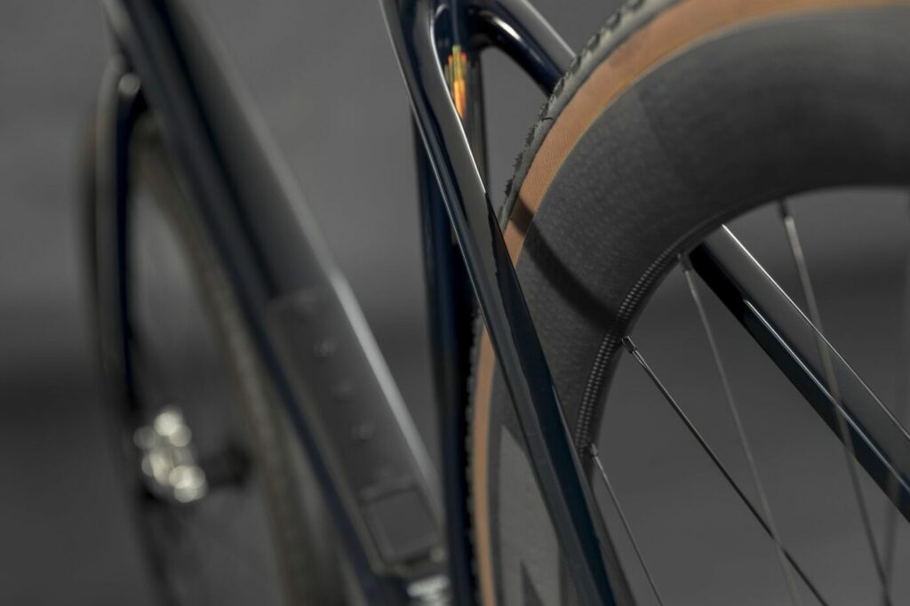 Merida MISSION: La nueva bicicleta de carreras gravel para dominar cualquier superficie 3 Merida lanza una nueva bicicleta de carreras de gravel paso de ruedas